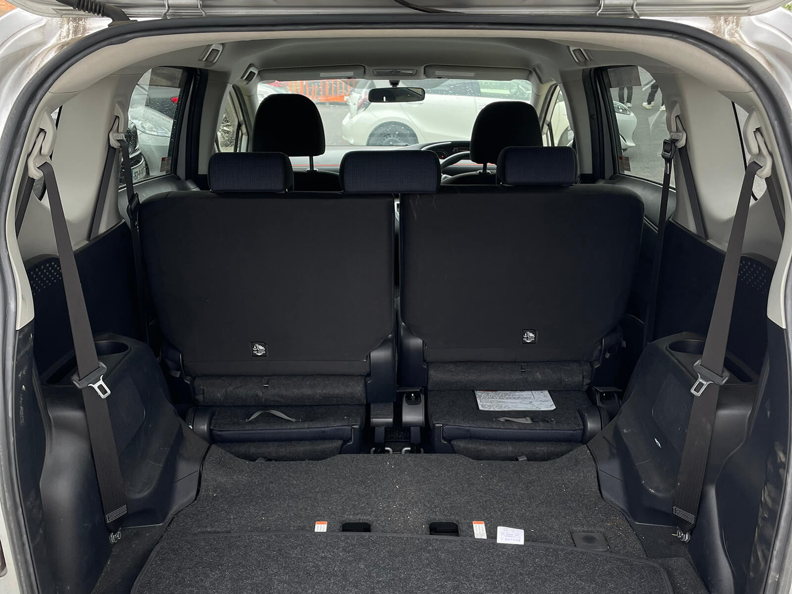 2016 Toyota Sienta 1.5 Hybrid Automatic