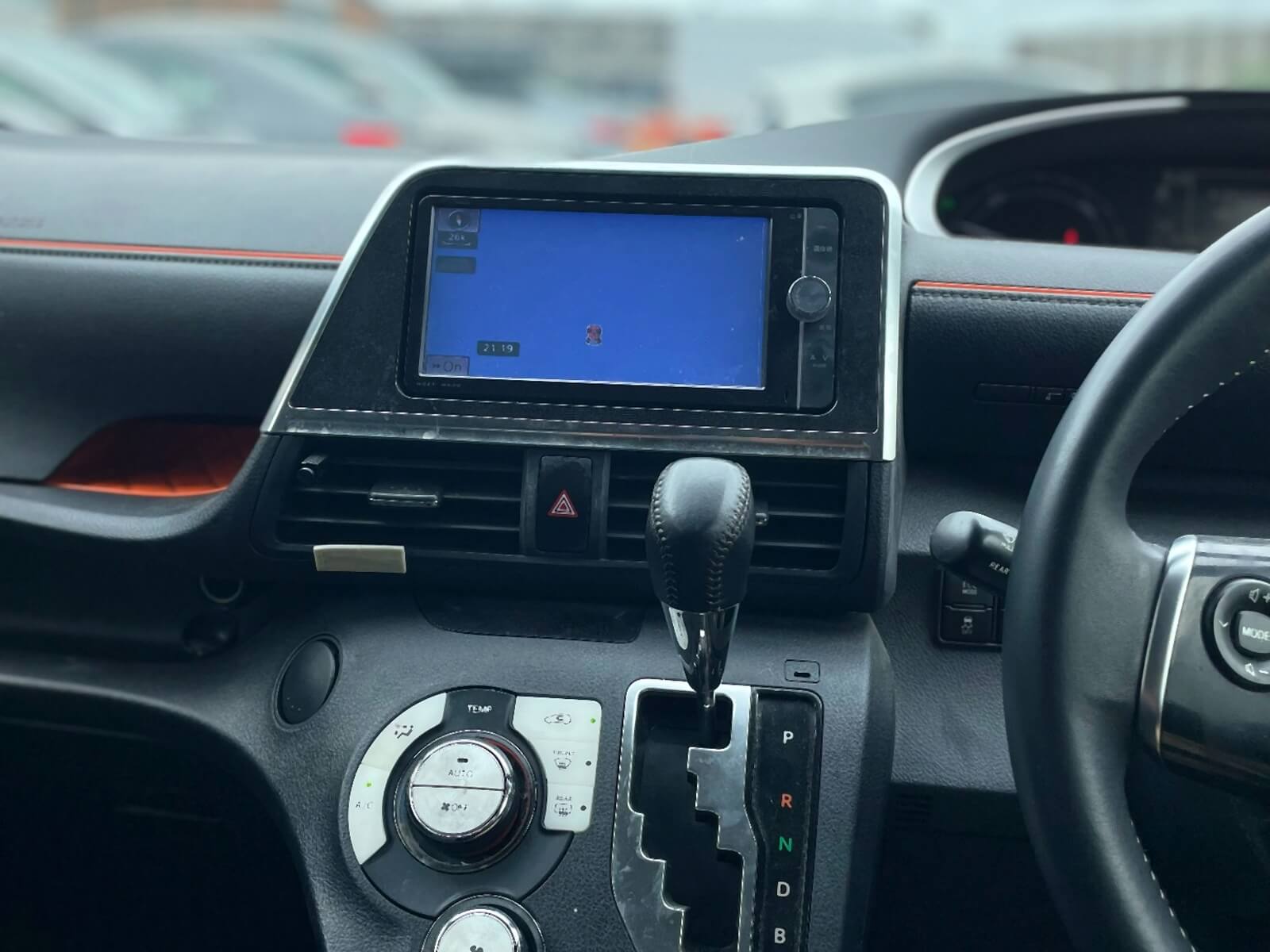 2016 Toyota Sienta 1.5 Hybrid Automatic